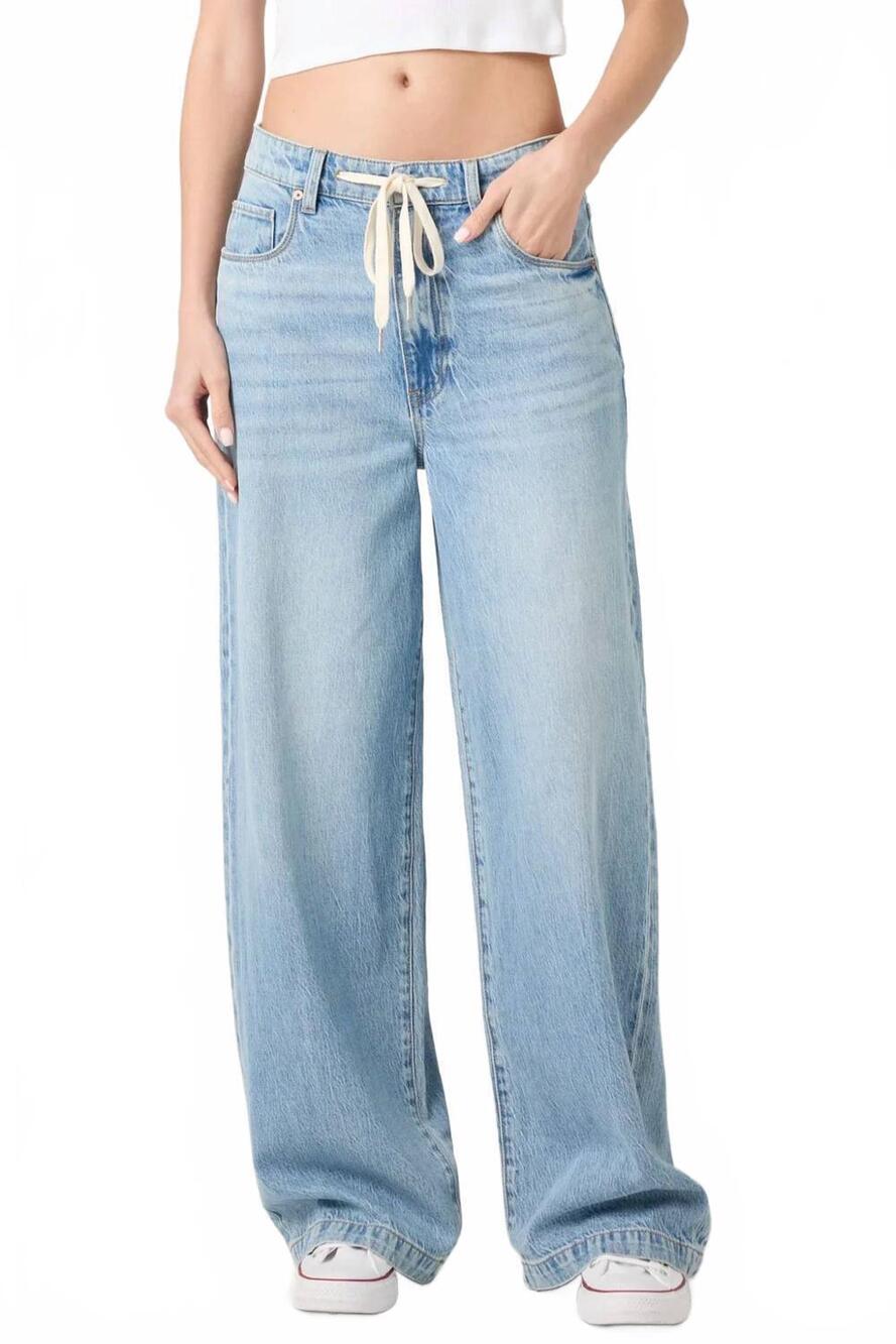 NEW BLANKNYC low-rise wide leg jean in feeling good